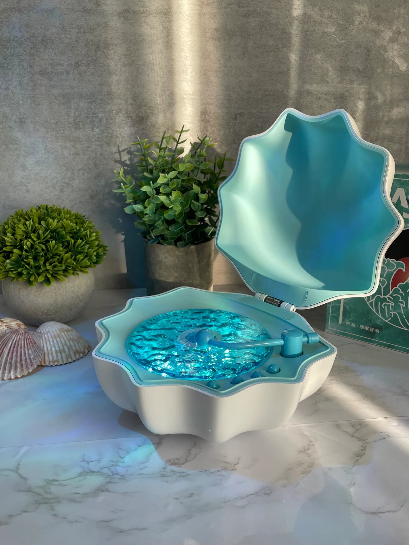 Glow Shell GlowShell™ - Vinyl Wave Speaker | Lily & Eden