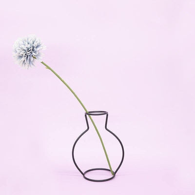 Minimal Iron Line Vase Holder B | Lily & Eden