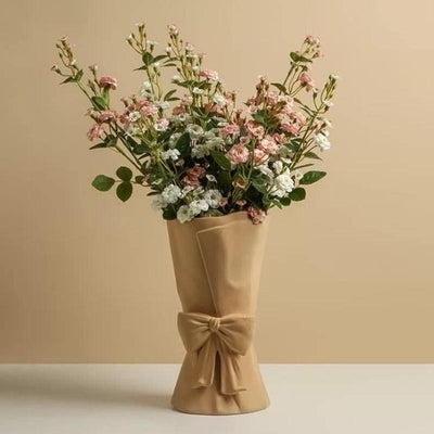 Ceramic Bowknot Vase - Lily & Eden
