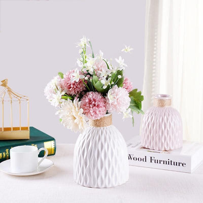 Ceramic Vase with Texture - Lily & Eden
