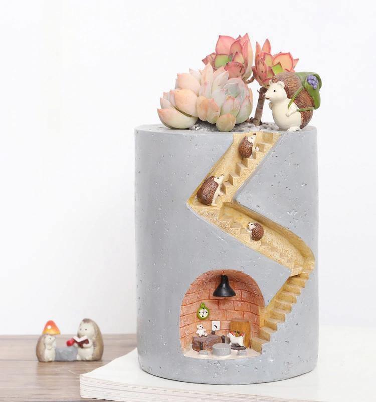 Animal Secret Home Planter Pot Hedgehog | Lily & Eden