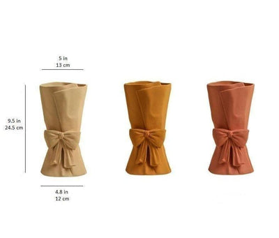 Ceramic Bowknot Vase - Lily & Eden