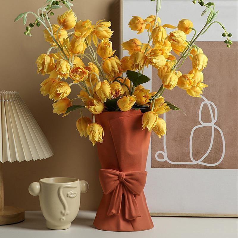 Ceramic Bowknot Vase - Lily & Eden