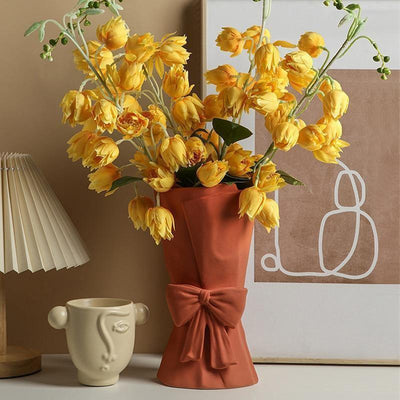 Ceramic Bowknot Vase - Lily & Eden
