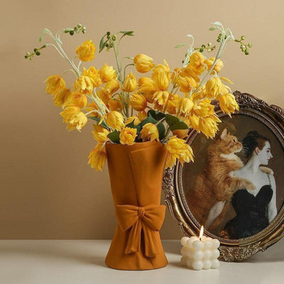 Ceramic Bowknot Vase - Lily & Eden