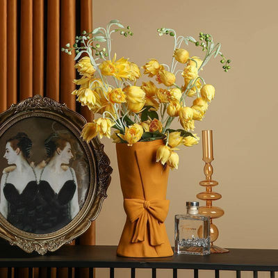 Ceramic Bowknot Vase - Lily & Eden