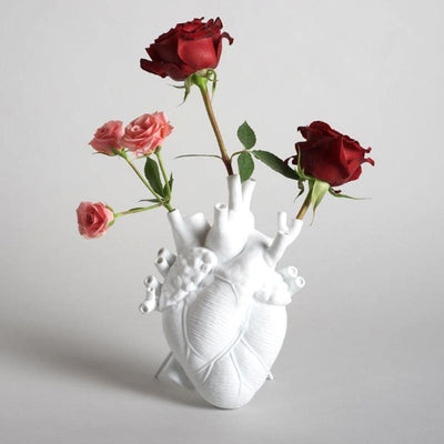 Heart-Shaped Ceramic Vase - Lily & Eden