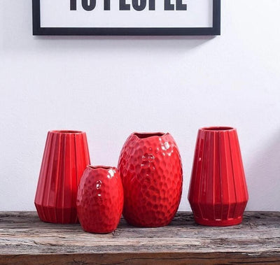 Attractive Curved Red Vases - Lily & Eden