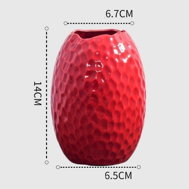Attractive Curved Red Vases - Lily & Eden