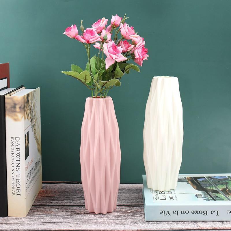 Angular Slim Floral Vase - Lily & Eden