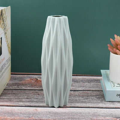 Angular Slim Floral Vase - Lily & Eden