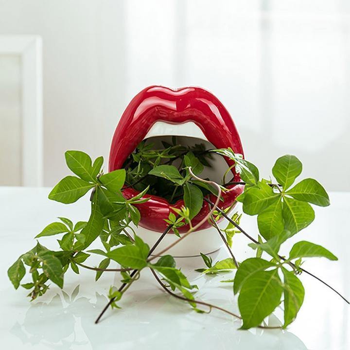 lips plant pot Smooch Lips Ceramic Planter Red