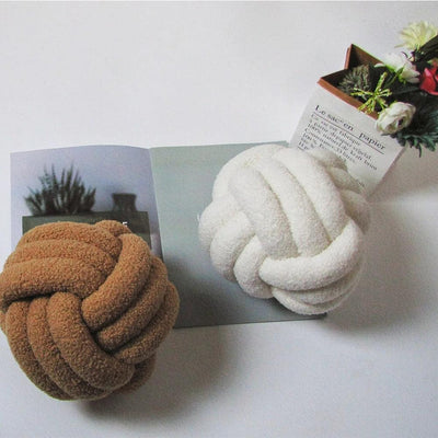 Triple Twist Cotton Fleece Cushion - Lily & Eden