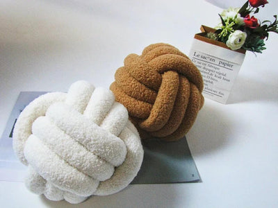 Triple Twist Cotton Fleece Cushion - Lily & Eden