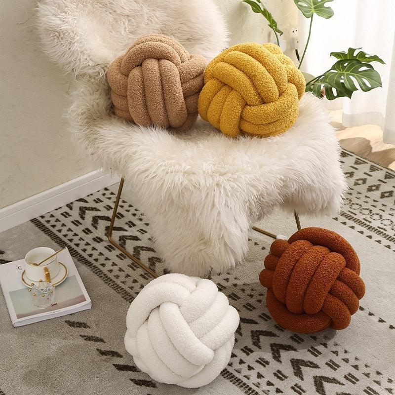 Triple Twist Cotton Fleece Cushion - Lily & Eden