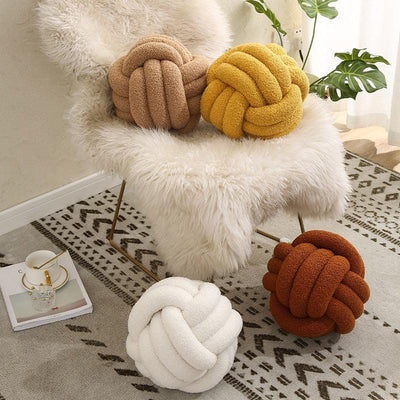 Triple Twist Cotton Fleece Cushion - Lily & Eden