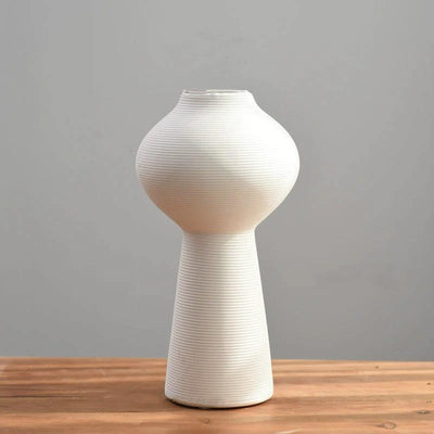 Simplicity in White Vase Round Top | Lily & Eden